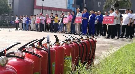 三湘大地万场应急大演练 用消防器材拧紧“安全阀”